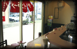 彩華野田阪神店 店内